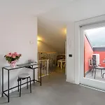 New Eleven On Apartman *